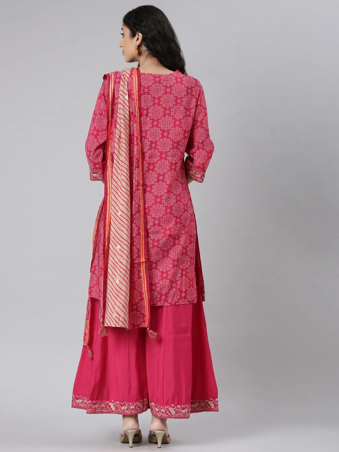 Neerus Pink Straight Casual Bandhani Kurta and plazzo with Dupatta