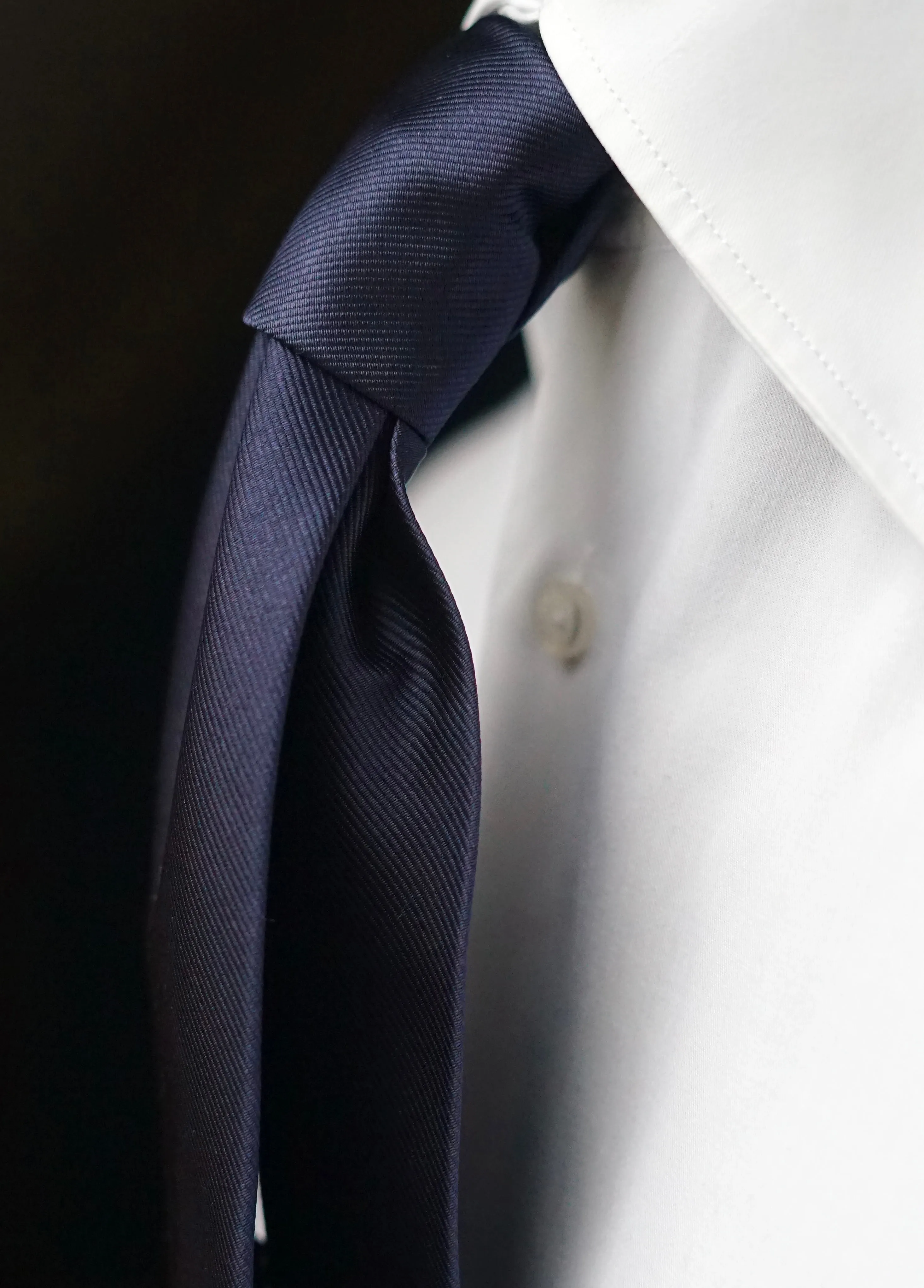 Unito Navy Silk Necktie